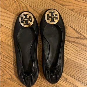 Black Tory Burch Flats w/ Gold Emblem Size 9.5